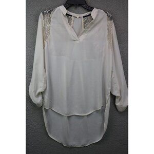 Jolt Ivory Long Sleeve Roll-Tab Sleeves Blouse-Hi Lo-Medium-Lace Trim